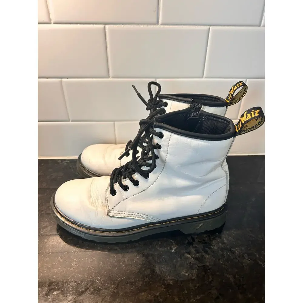 Dr. Martens Air Wair Kids Leather Delaney Ankle‎ Boots White Black Size 5